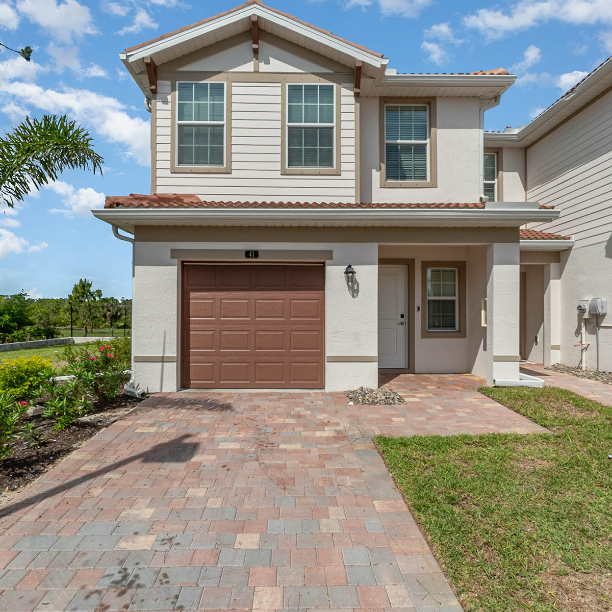 Greenwood Villas_Image Carousel_FOH2