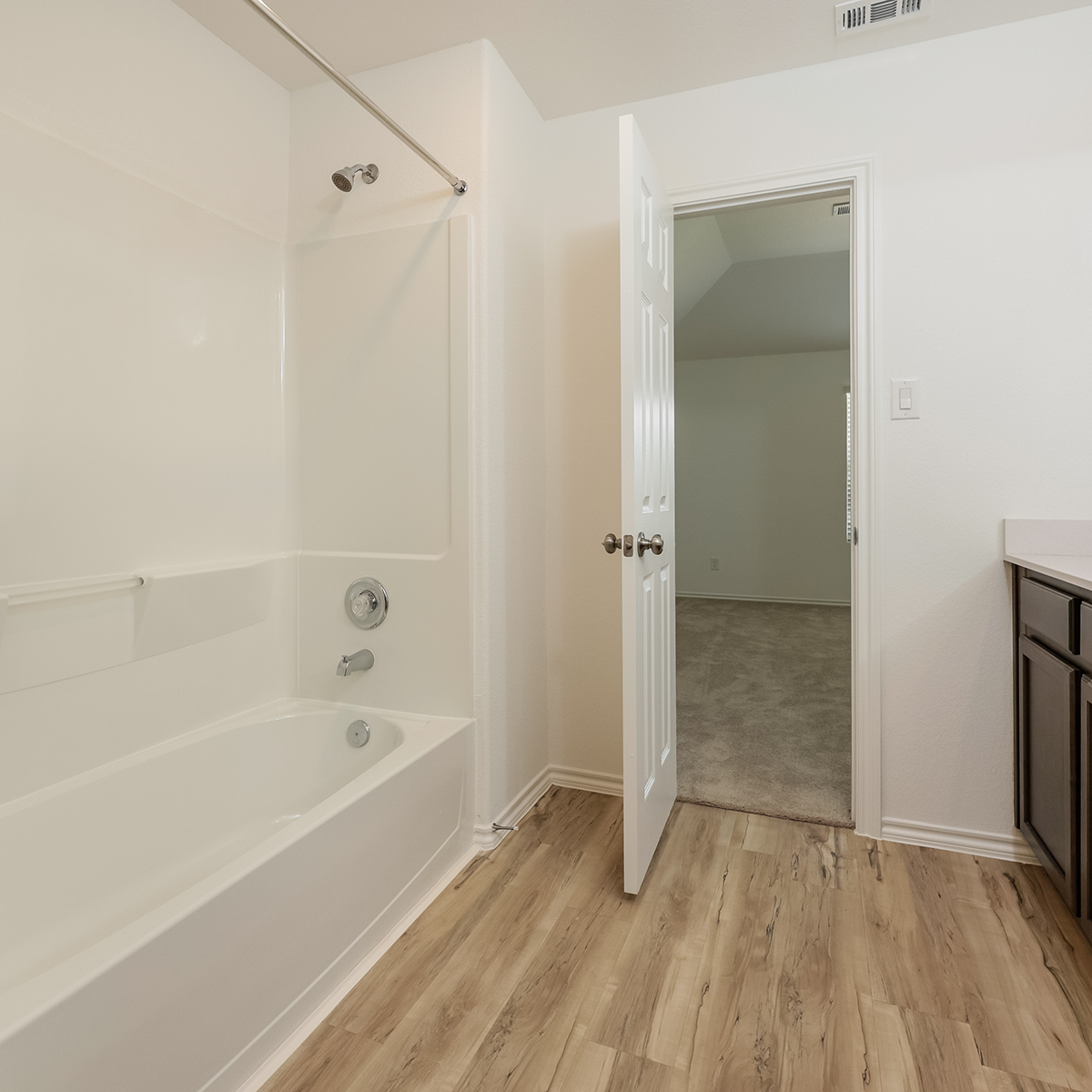 Tavola_Floor Plan_Santa Cruz Bathroom2