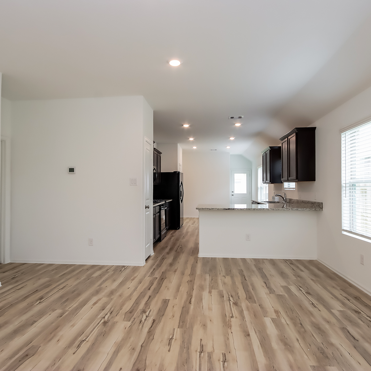 Tavola_Image Carousel_Living Room