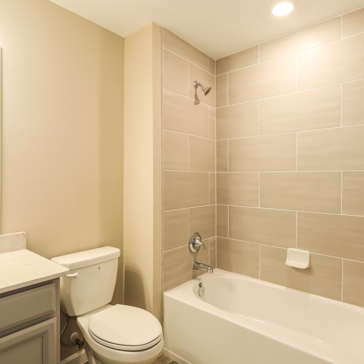 Grove Point_Image Carousel_Bathroom2