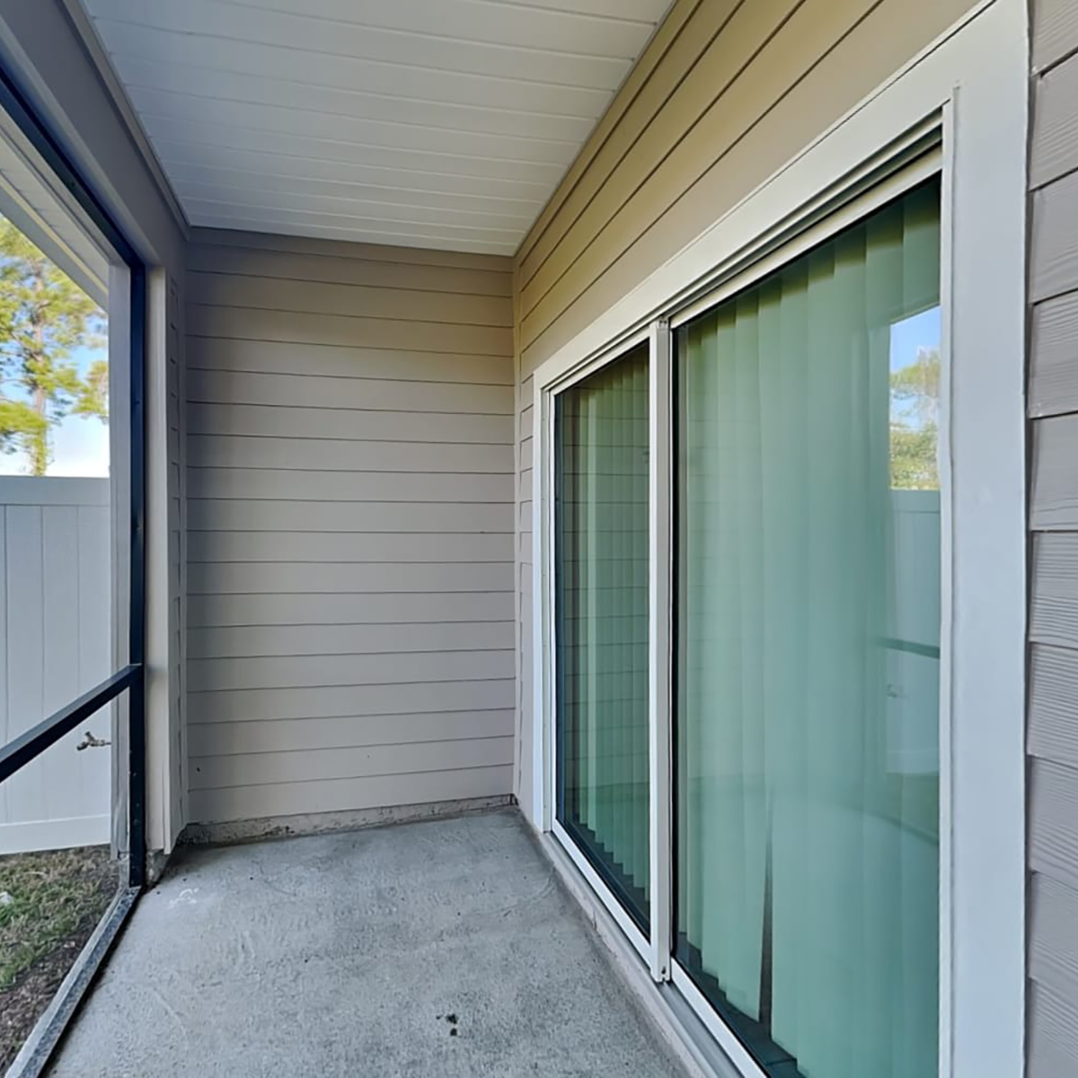 Grove Point_Image Carousel_Porch