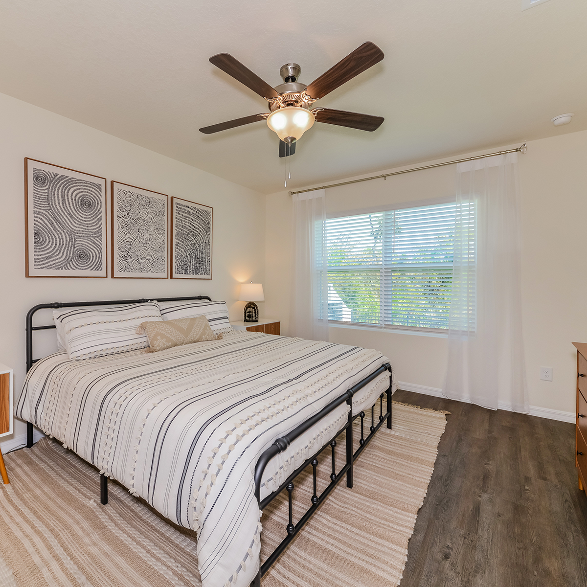 Grove Pointe_Model Home5