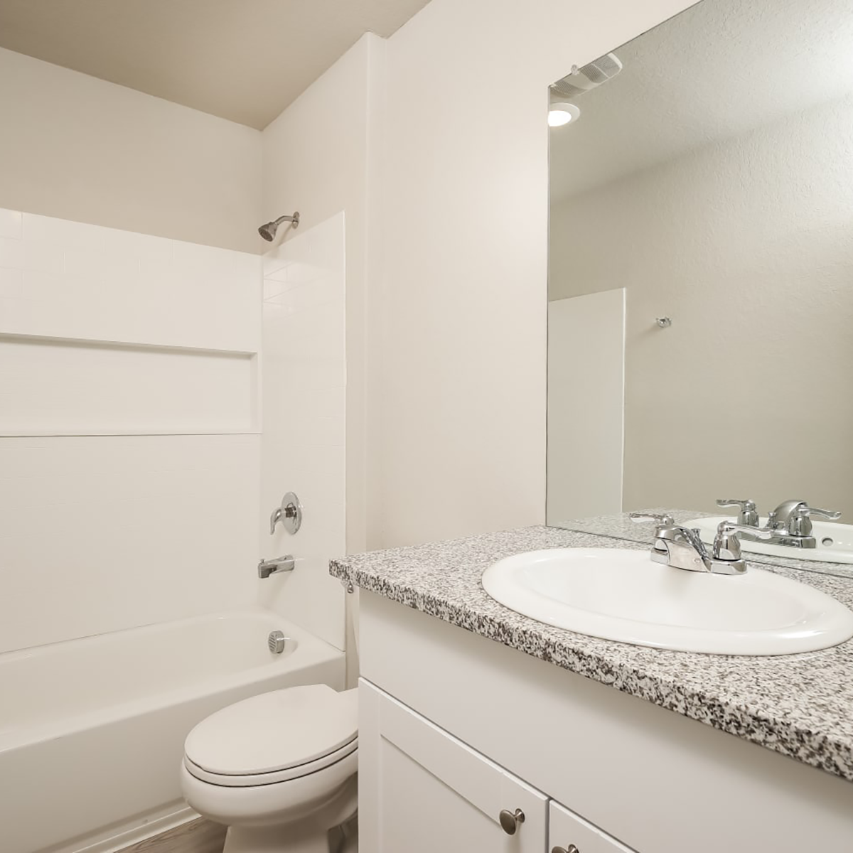 Silos_Image Carousel_Bathroom