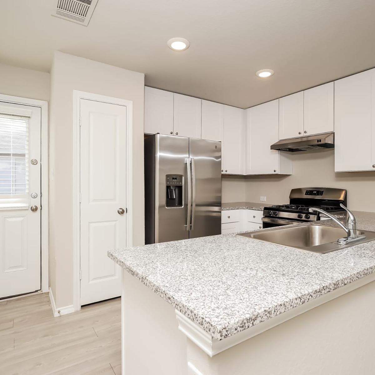 Silos_Image Carousel_Kitchen