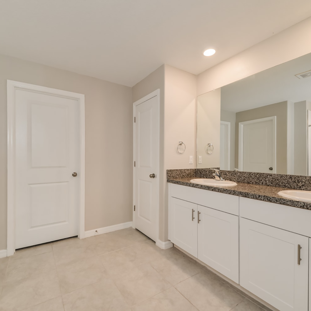 Spencer Creek_Image Carousel_Bathroom2