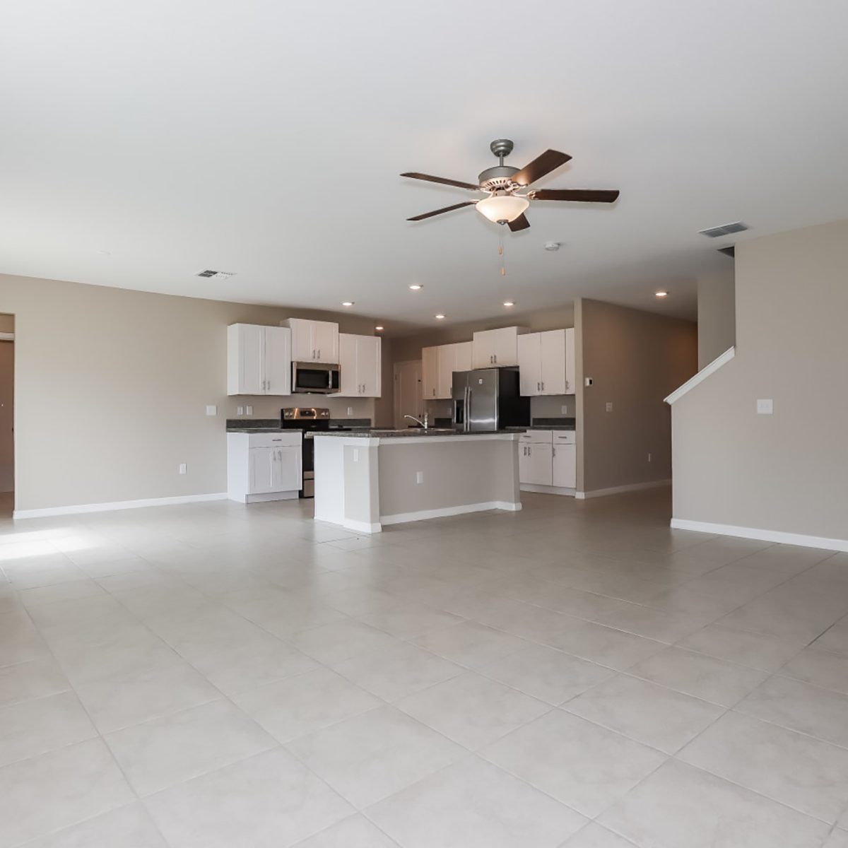 Spencer Creek_Image Carousel_Living Room